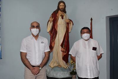 Luego de un desayuno con las autoridades municipales de San Bernardino, Mazzoleni visitó al obispo de Caacupé, Ricardo Valenzuela.