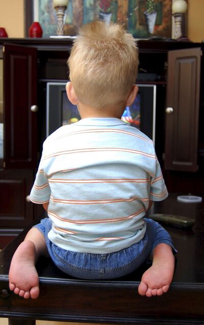 La acondroplasia es un trastorno genético del crecimiento óseo que bloquea el cambio de cartílago a hueso.