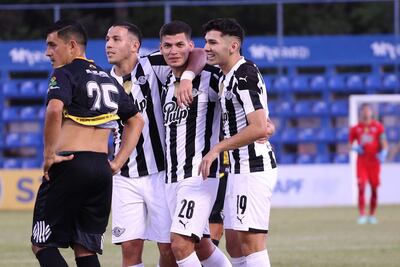 Libertad goleó y jugará cuartos de final de Copa Paraguay