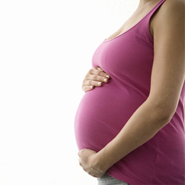 Es importante el cuidado durante el embarazo desde el primer trimestre de embarazo, parto y puerperio.