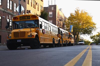 Buses escolares en Brooklyn, Nueva York.