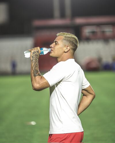 Kevin Mathías Fernández Argüello (23 años), futbolista de General Caballero de Juan León Mallorquín, previo al partido frente a Ameliano.