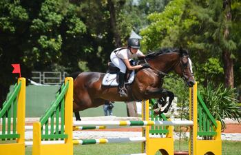 Mónica Vargas, una de las amazonas que salta en la categoría Children 1,00.