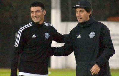 Julio César Cáceres (i) podría trabajar en la gerencia deportiva de Olimpia.