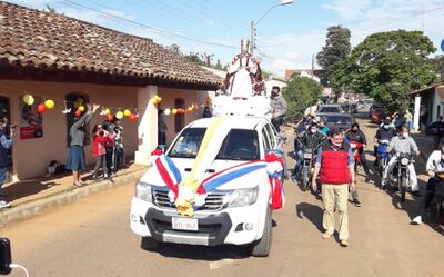 Procesión de la sagrada imagen de San Pedro Apóstol también se realizó en modo covid-19.