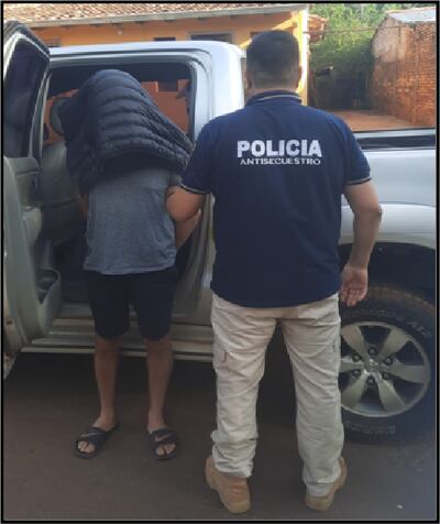 Detención de presunto "sextorsionador" en J. Augusto Saldívar