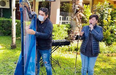 Alcides Ovelar y Cristina Bitiusca, de Eurolatin, actuaron en San Lorenzo.