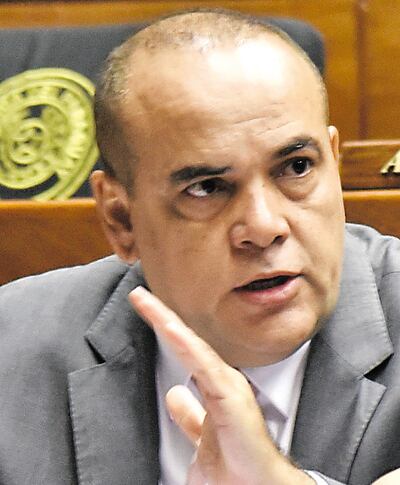 Basilio “Bachi” Núñez, líder de la bancada cartista en la Cámara de Diputados. Pide debate libre para el miércoles.