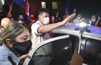 Efraín Alegre, presidente del PLRA, procesado por supuesto uso de facturas adulteradas.