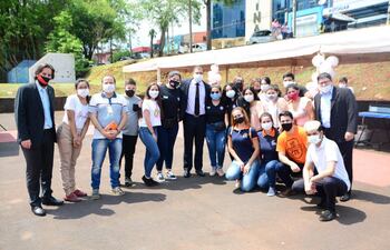 El intendente Miguel Prieto visitó a los emprendedores.