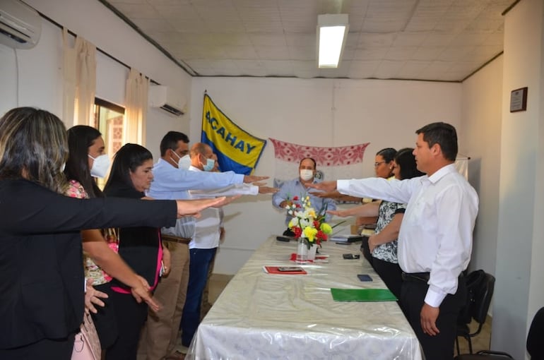 Asume nuevos concejales municipales del distrito de Acahay