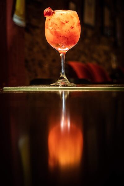 Salmon Guru acogerá a mixólogos de reconocido prestigio, como los de Abajo London (Londres) y Clandestino (Lisboa).