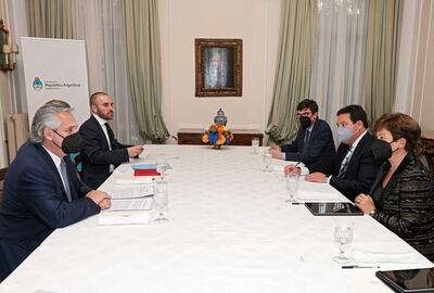 El Presidente Alberto Fernandez y el ministro argentino de Economía, Martín Guzmán se reúnen con Kristalina Georgieva en Roma.