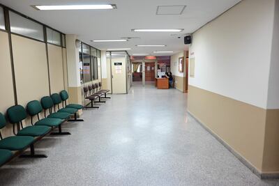 Pasillos vacíos en la Municipalidad asuncena. Se supone que hay 8.000 funcionarios.