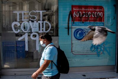 Cuarentena total en Santiago tras aumento en 60% de nuevos casos de coronavirus en Chile.