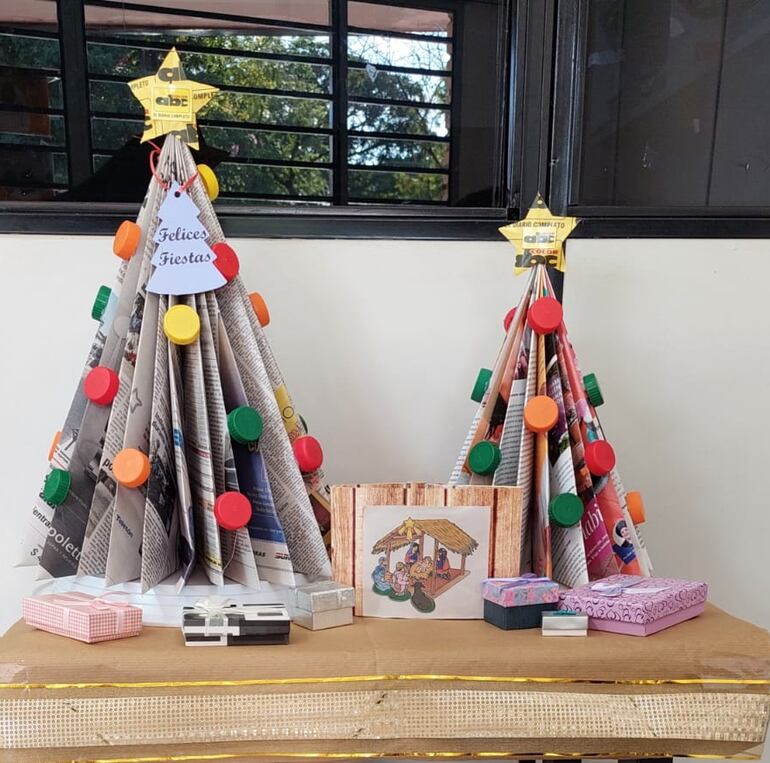 Pesebre realizado en la oficina de Ciudad del Este.