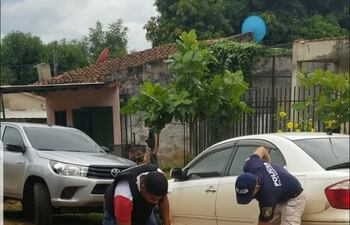 Otazú y un menor intentaron huir tras percatarse del operativo, pero no llegaron muy lejos.