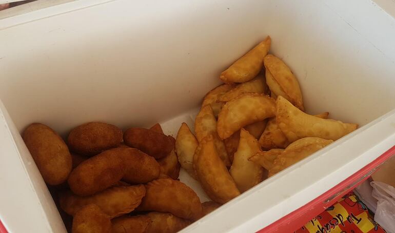 Variedad de productos a base de pescado en zona de Remanso.