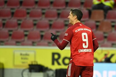 Robert Lewandowskic fue autor de tres goles este sábado.