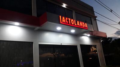 Los ladrones ingresaron al local de la empresa láctea y se llevaron dinero en efectivo.