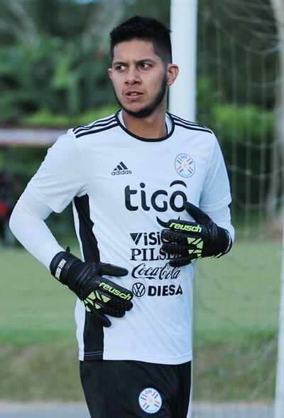 Miguel Ángel Martínez Irala (22 años), con los atuendos de entrenamiento de la Sub 23, ahora se pondrá de la mayor.