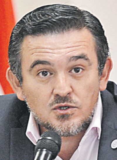 Eduardo Petta, ministro.