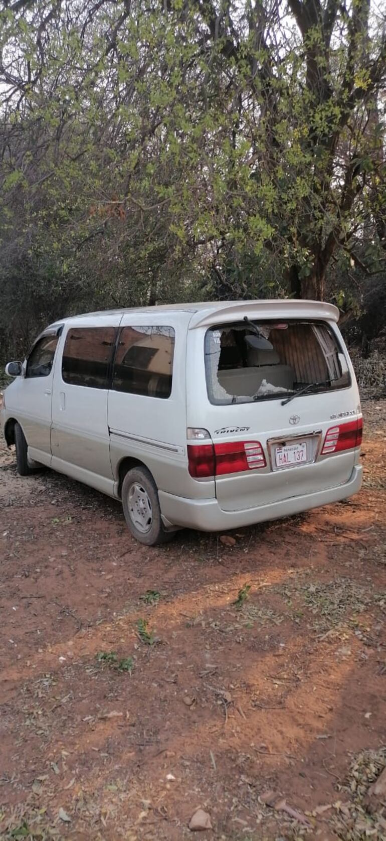 El vehículo de la víctima fue abandonado en el mismo barrio.