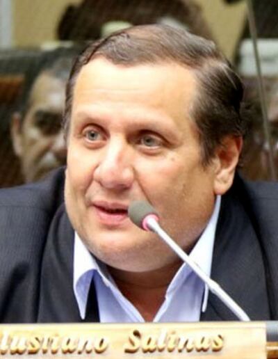 Salustiano Salinas (PLRA), líder de la bancada Liberal “A” en Diputados, pidió que la regularización no se haga en forma política.