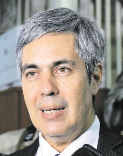 Pedro Ferreira, extitular de la ANDE, fue obligado a renunciar por no firmar el acta entreguista de Itaipú.