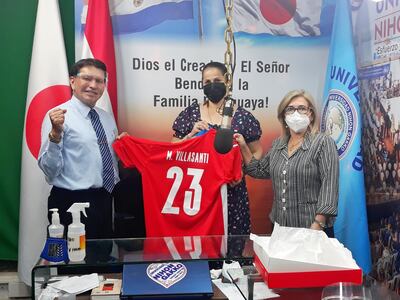 El nombre y el número de Villasanti se puede observar en la camiseta.