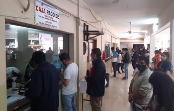 Hasta las 16:00 de hoy pueden los fernandinos acercarse hasta la Municipalidad de Fernando de la Mora para ponerse al día con sus obligaciones de licencia de conducir.