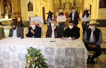 Representantes de la Iglesia Católica, de la Comuna local y otras organizaciones, dieron a conocer el programa de actividades en honor a Nuestra Señora de la Asunción.