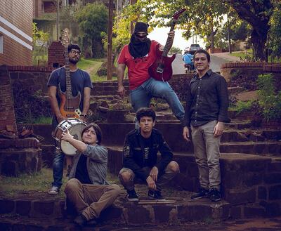 Akãhatã Polyrhythmic Band, quienes lanzaron su primer sencillo.