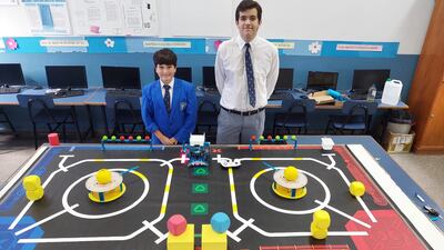 Alumnos del colegio San José participarán de competencia de robótica en Perú. Saúl Aníbal Cantero y Martín B. Ríos.