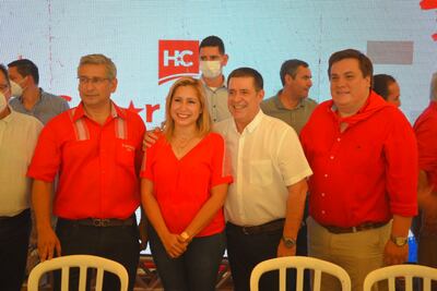 Horacio Cartes estuvo de gira por Guairá donde participó del lanzamiento de candidaturas del movimiento Honor Colorado..