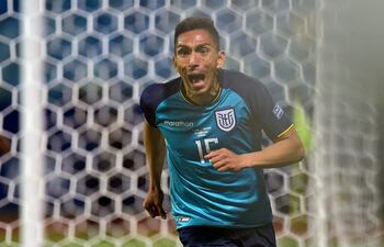 Ángel Mena, 33 años, considerado por el DT Gustavo Alfaro como el jugador más inteligente de la selección ecuatoriana.