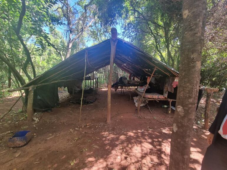 Uno de los narcocampamentos destruidos por la Senad.