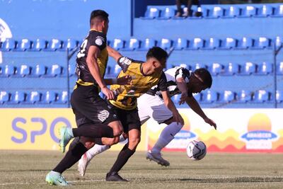 Guaraní de Trinidad fue goleado por Libertad.