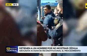 Detienen a un hombre por no mostrar cédula