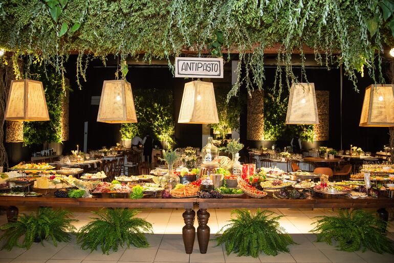 El servicio de catering fue del restaurante Talleyrand.
