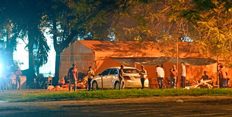 La lideresa indígena Marta Isabel Díaz Goncalves volvió a estacionar su vehículo en el predio de la Plaza de Armas.