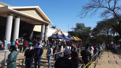 Muchas personas asistieron hoy a los tres vacunatorios de Pedro Juan Caballero.