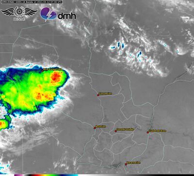 Imagen satelital que muestra el sistema de tormentas ingresando hacia el centro del Chaco paraguayo.