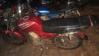 Motocicleta incautada en poder del ladrón herido.