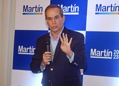 Martín Burt.