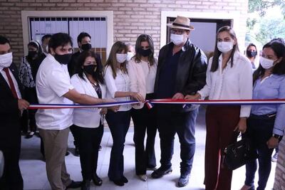 Varias autoridades participaron de la inauguración del nuevo centro de capacitaciones del SNPP en Ciudad del Este.