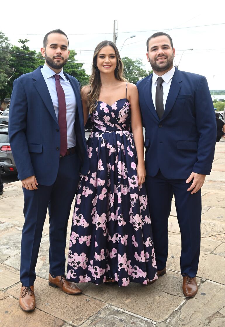 Matías Paredes, Alejandra Martínez y Alejandro Luraghi.