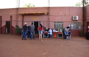 Escasa participación en la Escuela Básica Cerro Corá de Pedro Juan Caballero.