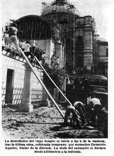 Demolición de tupao tuja