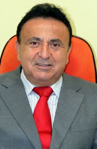 Intendente Luciano Cañete.